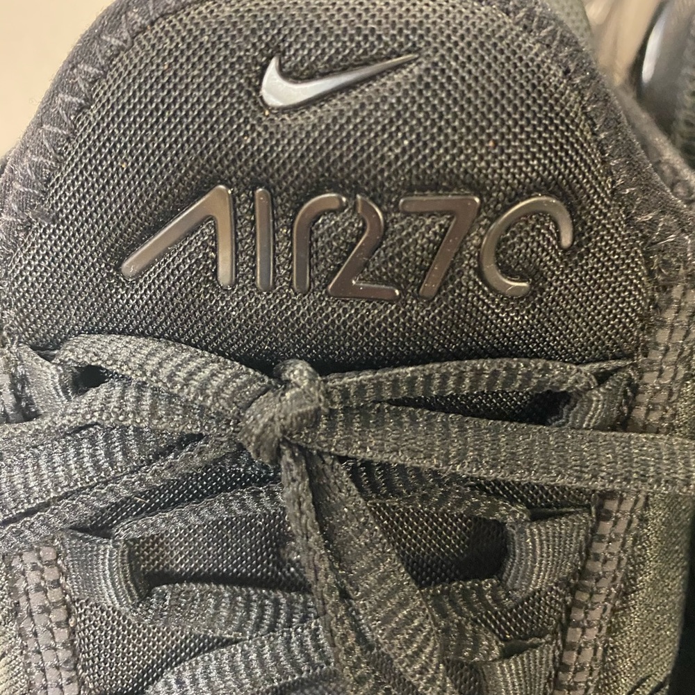 Nike Air Max 270 Men’s 11.5 a Black in Black shoes